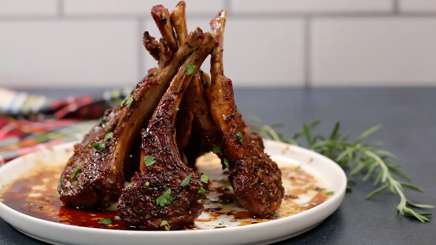Grilled Lamb Chop with Thyme Honey Sauce